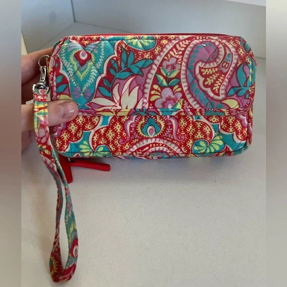 Vera Bradley Zip Around Wristlet Wallet in “Paisley in Paradise” Pattern - Picture 3 of 13